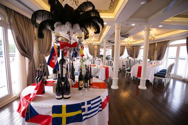 Saigon Dinner Cruise Buffet or Set Menu with Live Music
