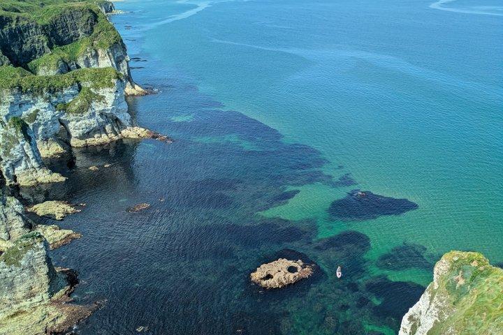ジャイアンツ・コーズウェイ・プライベートツアー-ベルファストからの海岸ドライブ