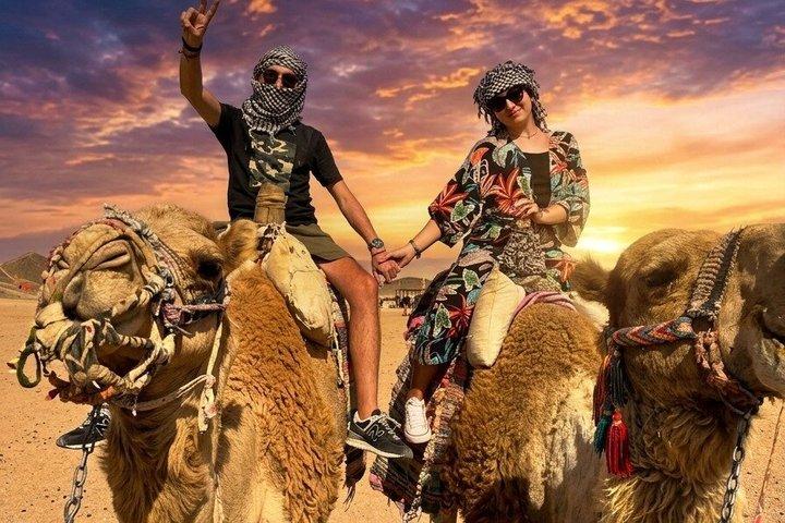 Agafay Desert Quad, Camel Ride & Dinner Show vanuit Marrakech