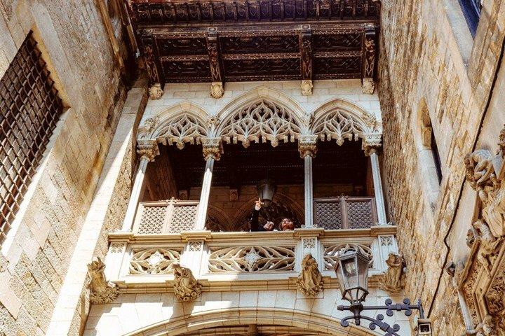 Discover the Gothic Quarter | Walking Tour | 2h