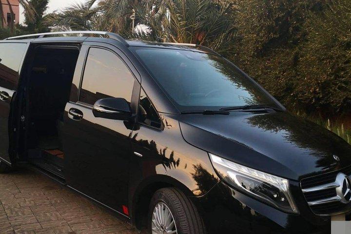 Fes Airport to Fez Private Transfer with Riad Handover