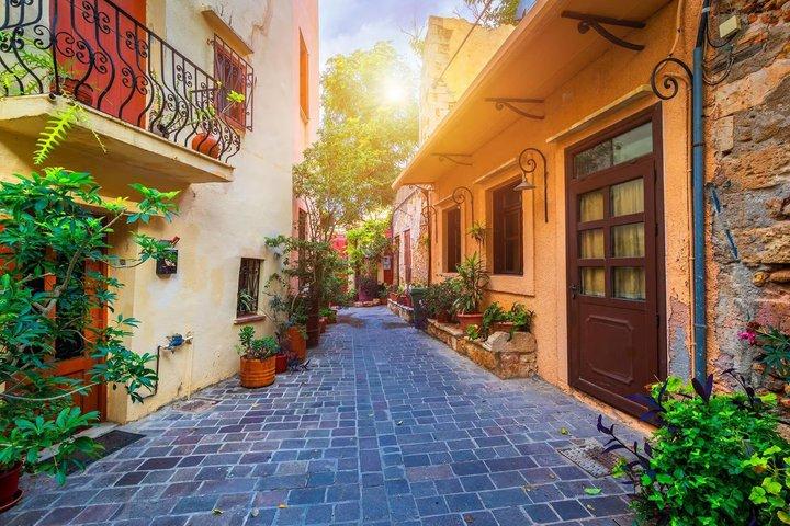 Chania Old Town and Lake Kournas Day Trip from Crete