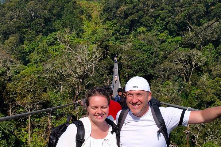 西ジャワ州ジャカルタ火山ホワイト火口と天然温泉