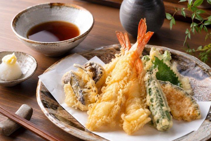 東京のホームダイニング＆銭湯体験：地元の人のように買い物・料理・食事