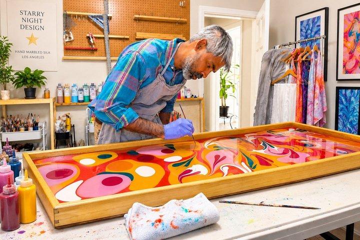 ロサンゼルスでウェアラブルアートシルク水玉模様を作成する