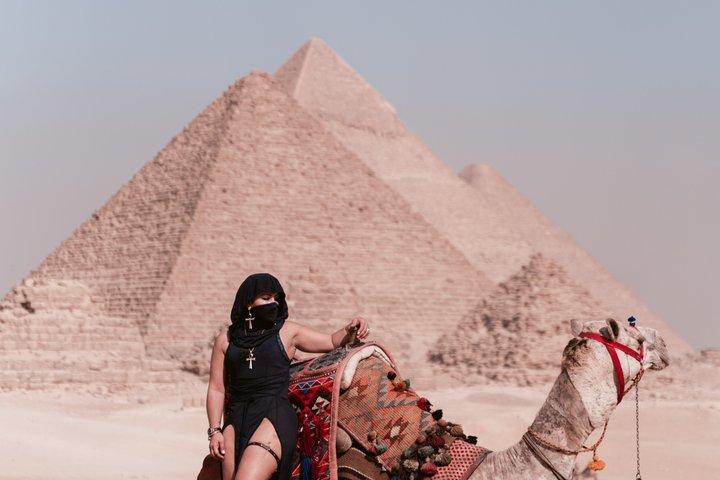 Private Giza Pyramids & Sphinx Tour with Interactive Audio Guide