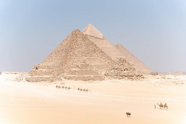 Private Giza Pyramids & Sphinx Tour with Interactive Audio Guide