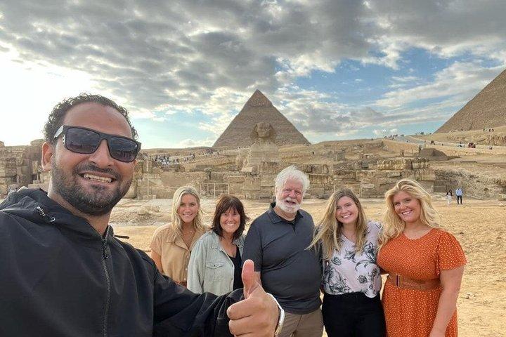 Private Giza Pyramids & Sphinx Tour with Interactive Audio Guide