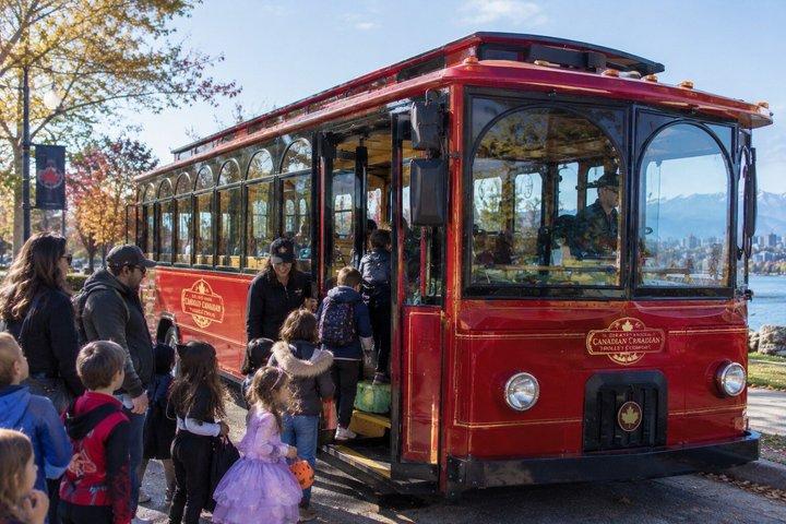 バンクーバーキッズ ハロウィン トロリーツアー トリックオアトリートとスタンレー