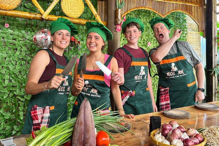 ホイアン料理教室（ローカルマーケット、バケツボート、漁と料理）