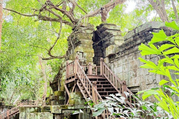 Kbal Spean & Beng Mealea ジャングルツアー：プライベート日帰り旅行