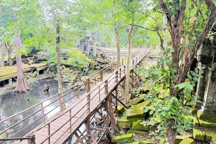 Kbal Spean & Beng Mealea ジャングルツアー：プライベート日帰り旅行