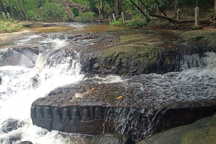 Kbal Spean & Beng Mealea ジャングルツアー：プライベート日帰り旅行