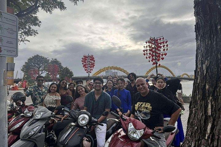 バイクでのプライベートダナン観光ツアー（アオザイライダー付き）