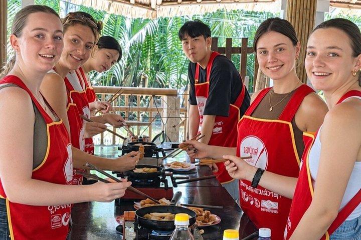地元の市場、バスケットボート、カニ釣り＆料理教室