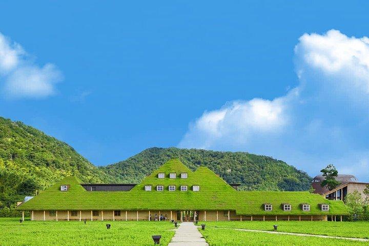大阪発 琵琶湖とラ・コリーナ景勝地日帰りツアー
