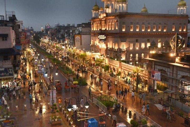 カーでのオールインクルーシブ半日デリー(旧市街または新市街)ツアー