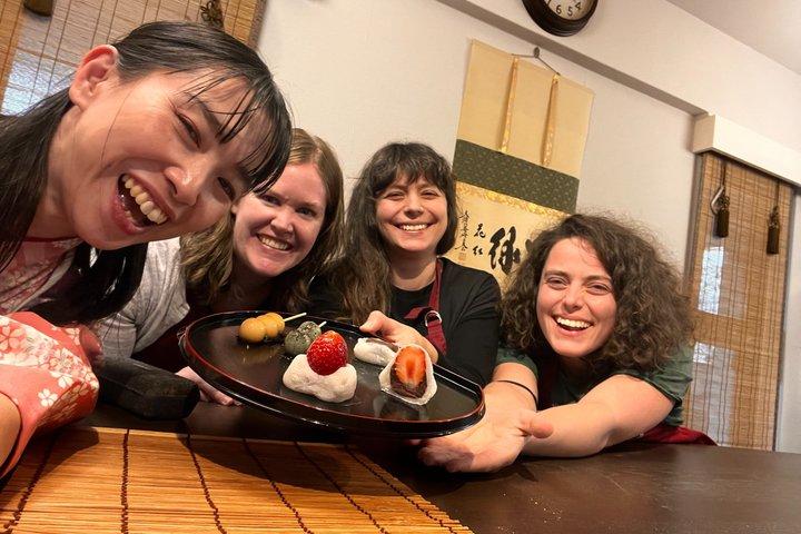 Mochi Making Class in Tokyo