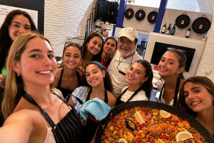 Madrid Paella Cooking Class with Unlimited Sangría