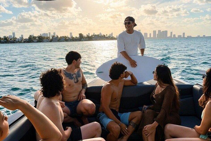 Miami Wakesurf e crociera in barca Skyline