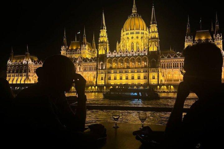 Budapest 50-Minute Sightseeing Cruise With Parliament View (d8)