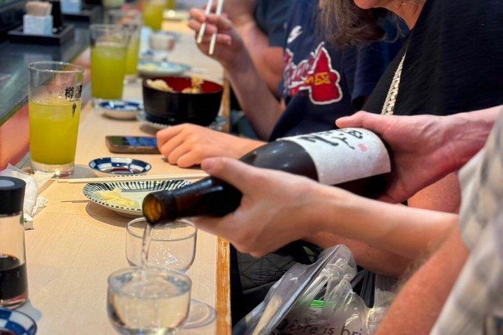 PRIVATE 6時間、大阪城、黒門、道頓堀からのフードツアー。