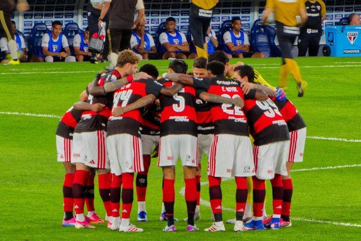 マラカナンスタジアムでのサッカー観戦（チケット、ガイド、送迎込み）