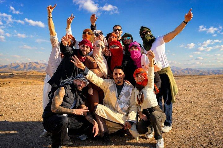 Tramonto a Marrakech nel deserto di Agafay, giro in cammello e spettacolo serale