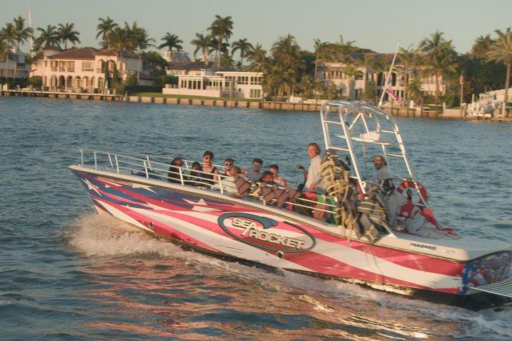 Ocean Parasailing Adventure In フォートローダーデール, FL