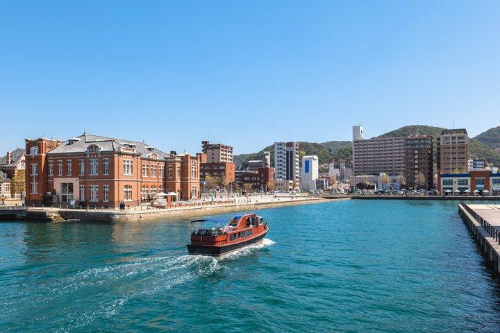 魚市場、小倉城、福岡からの門司港レトロ日帰り旅行