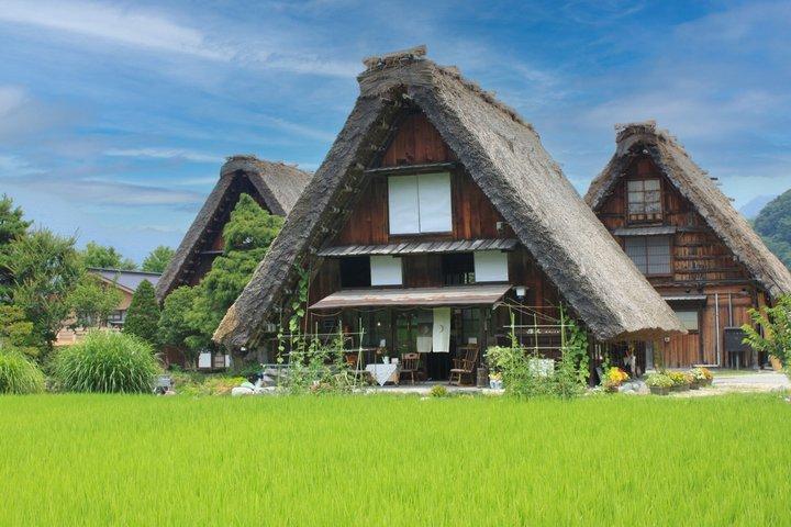 名古屋発 白川郷世界遺産プライベートツアー