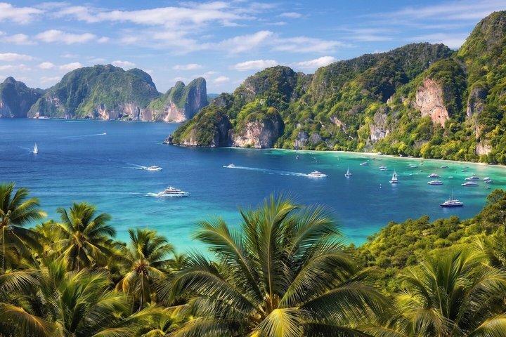 カタマランによるプーケット、ピーピ、カイ諸島シュノーケリングツアー