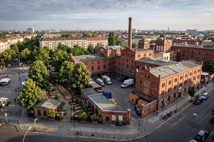 Exclusive Berlin Oktoberfest History Walking Tour