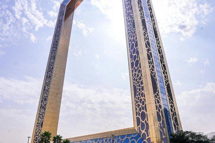 Dubai frame