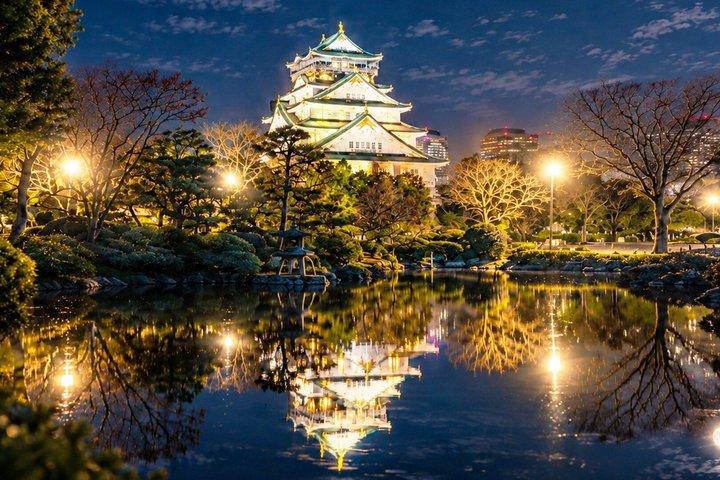Osaka Castle Night Walk & Guided Tour