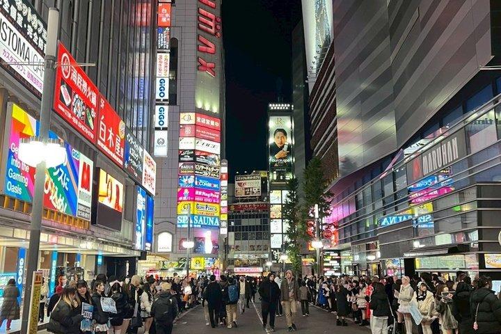 東京の夜の散歩 渋谷と新宿の隠れた路地裏