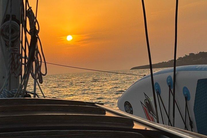 カスカイスの夕日セーリングツアー 2時間