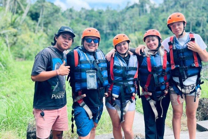テラガ・ワジャ・ホワイトウォーターラフティングとシデメンATVアドベンチャー