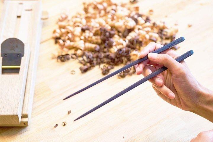 京都嵐山：スペイン語プレミアムオールインクルーシブ箸作り
