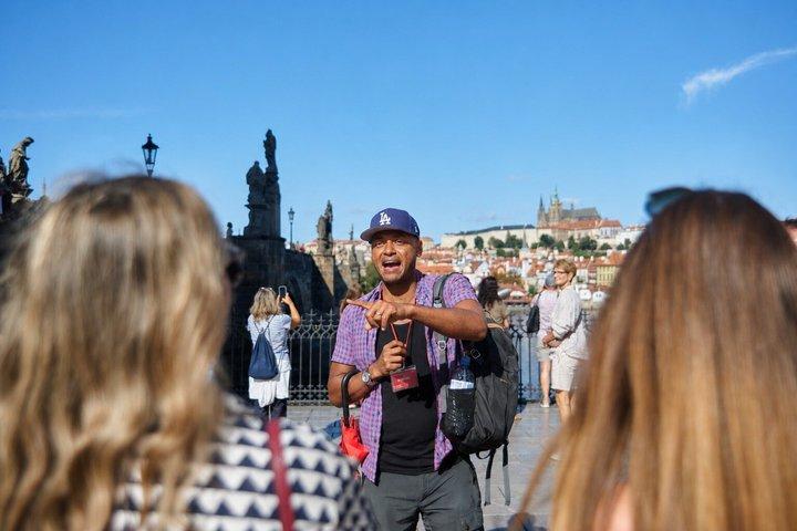 Praga Castelo e Charles Bridge Tour com Opção Interior