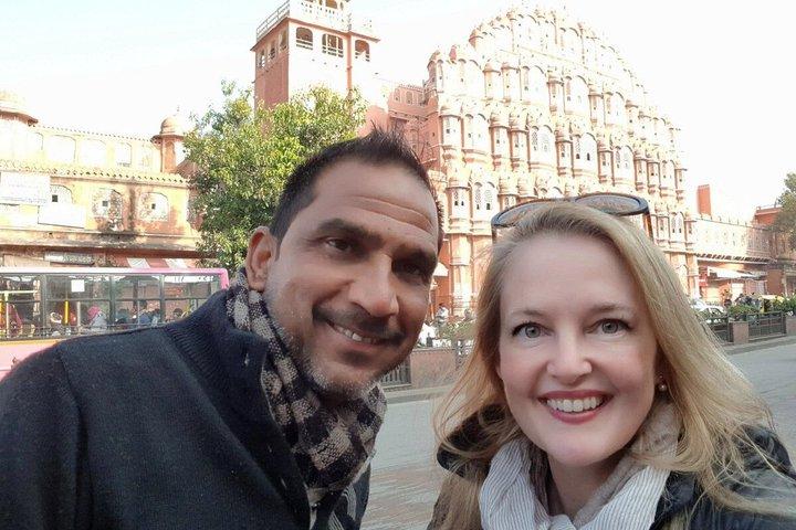 Jaipur Private Sightseeing Tour by Cab with Local Guide