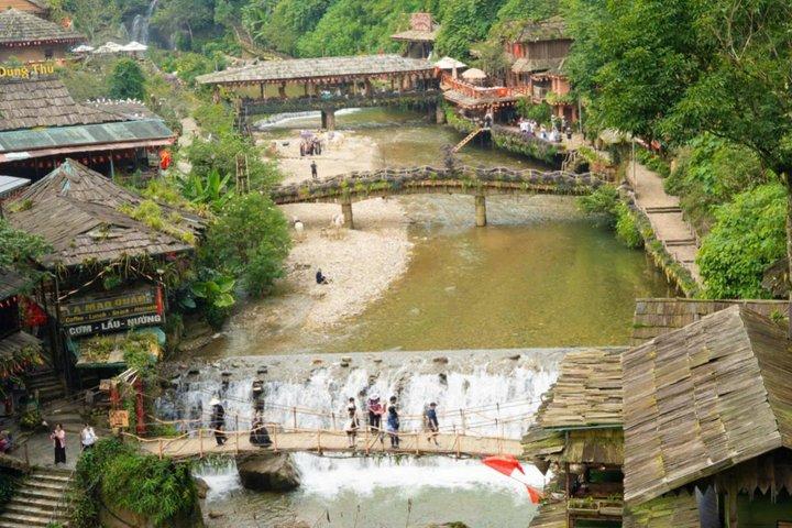 Tour di Trekking a Sapa tra Risoio e Villaggi