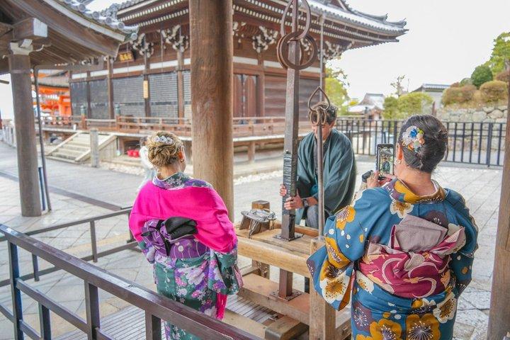 京都全日バスツアー：二条・嵐山・伏見稲荷（EN/ES）