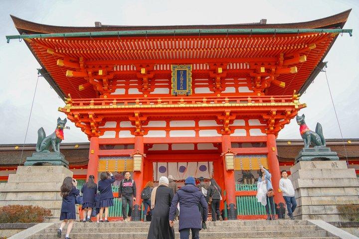 京都プライベートツアー二条嵐山と伏見稲荷ENとES