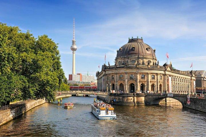 Berlin Spree River City Highlights Sightseeing Cruise