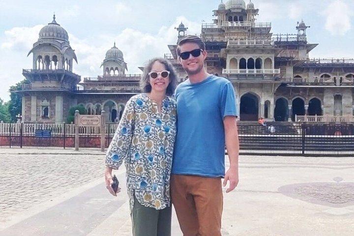 Jaipur Private Sightseeing Tour by Cab with Local Guide