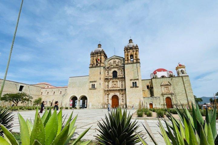 Oaxaca City Walk with Mexican Liquor Tasting