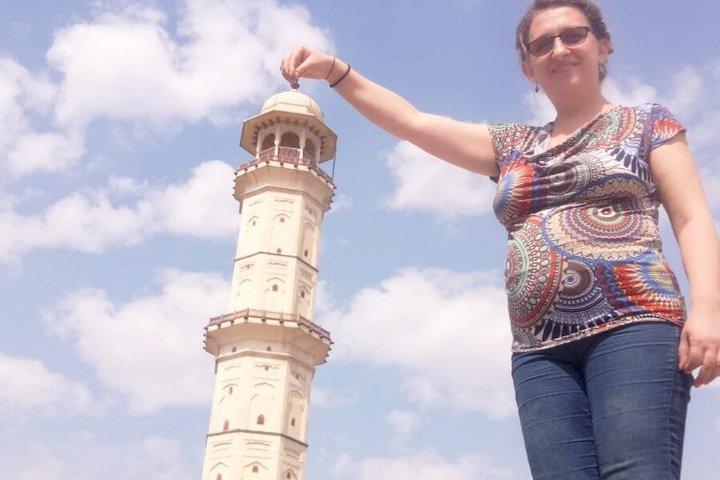 Jaipur Private Sightseeing Tour by Cab with Local Guide
