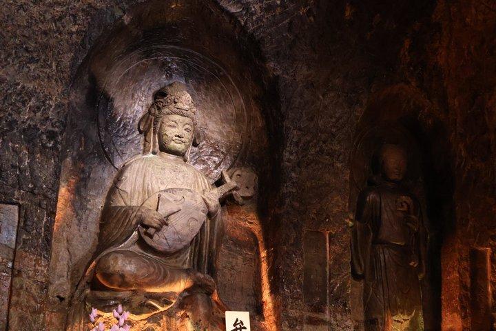鎌倉e-バイクツアー 大仏、海辺、隠れた神社