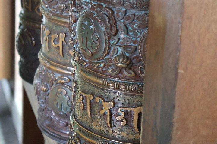 鎌倉e-バイクツアー 大仏、海辺、隠れた神社